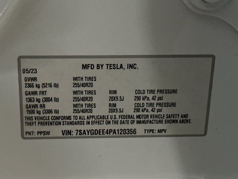 Used 2023 Tesla Model Y Long Range AWD/4WD image 29