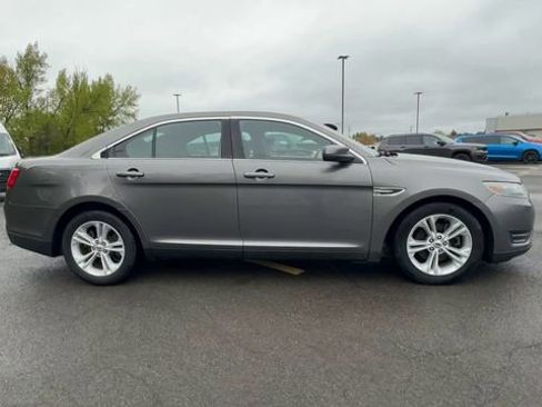 Used 2013 Ford Taurus SEL FWD image 9