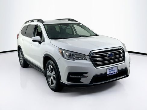 Used 2022 Subaru Ascent Premium w/ Convenience Package image 3