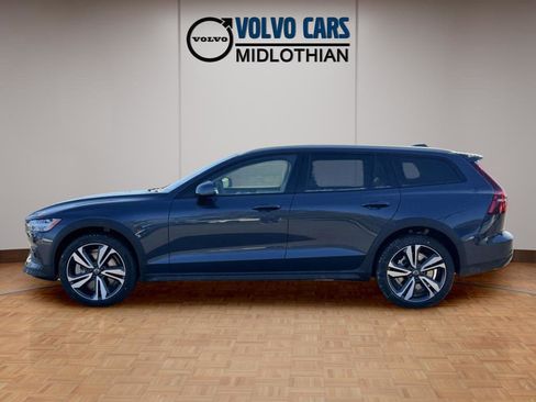 New 2026 Volvo V60 B5 Cross Country Plus w/ Protection Package Premier image 23