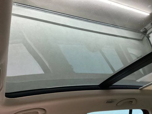 Used 2016 Volkswagen Tiguan SE AWD/4WD image 17