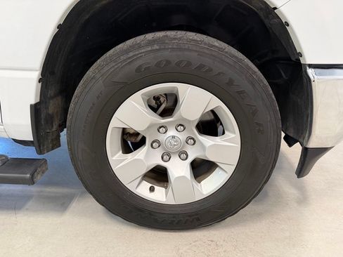 Used 2021 RAM 1500 Big Horn AWD/4WD image 34