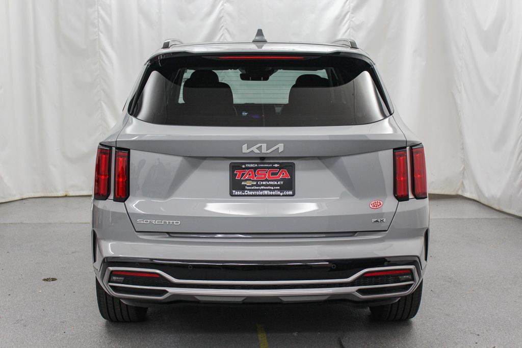 Used 2023 Kia Sorento SX AWD/4WD image 8