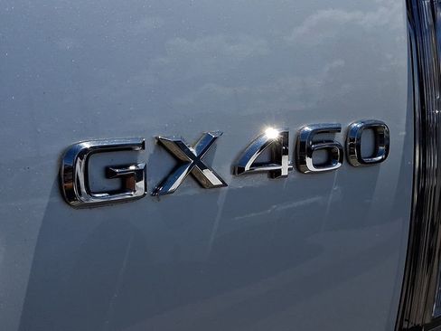 Used 2023 Lexus GX 460 Premium w/ Premium Package AWD/4WD image 30