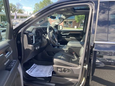 Used 2024 GMC Sierra 1500 Denali image 9