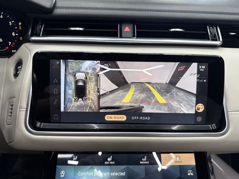 Used 2021 Land Rover Range Rover Velar R-Dynamic HSE AWD/4WD image 17