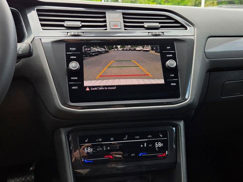 Certified 2023 Volkswagen Tiguan SE FWD image 30
