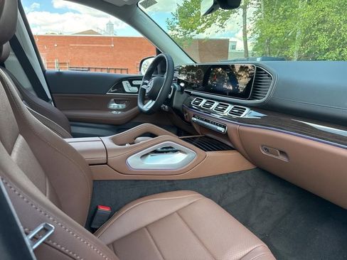 Used 2026 Mercedes-Benz GLS 450 4MATIC image 20
