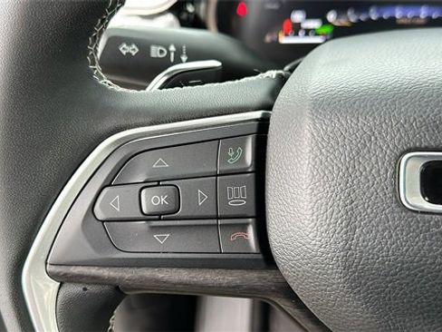 Used 2023 Jeep Grand Cherokee 30th Anniversary image 16