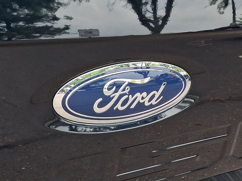 Used 2022 Ford F150 Lariat w/ Equipment Group 502A High AWD/4WD image 34