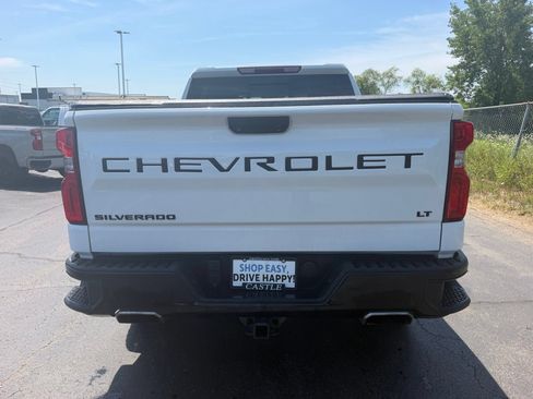 Used 2023 Chevrolet Silverado 1500 LT Trail Boss w/ LT Trail Boss Premium Package AWD/4WD image 7