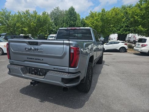 Used 2026 GMC Sierra 2500 Denali Ultimate AWD/4WD image 7