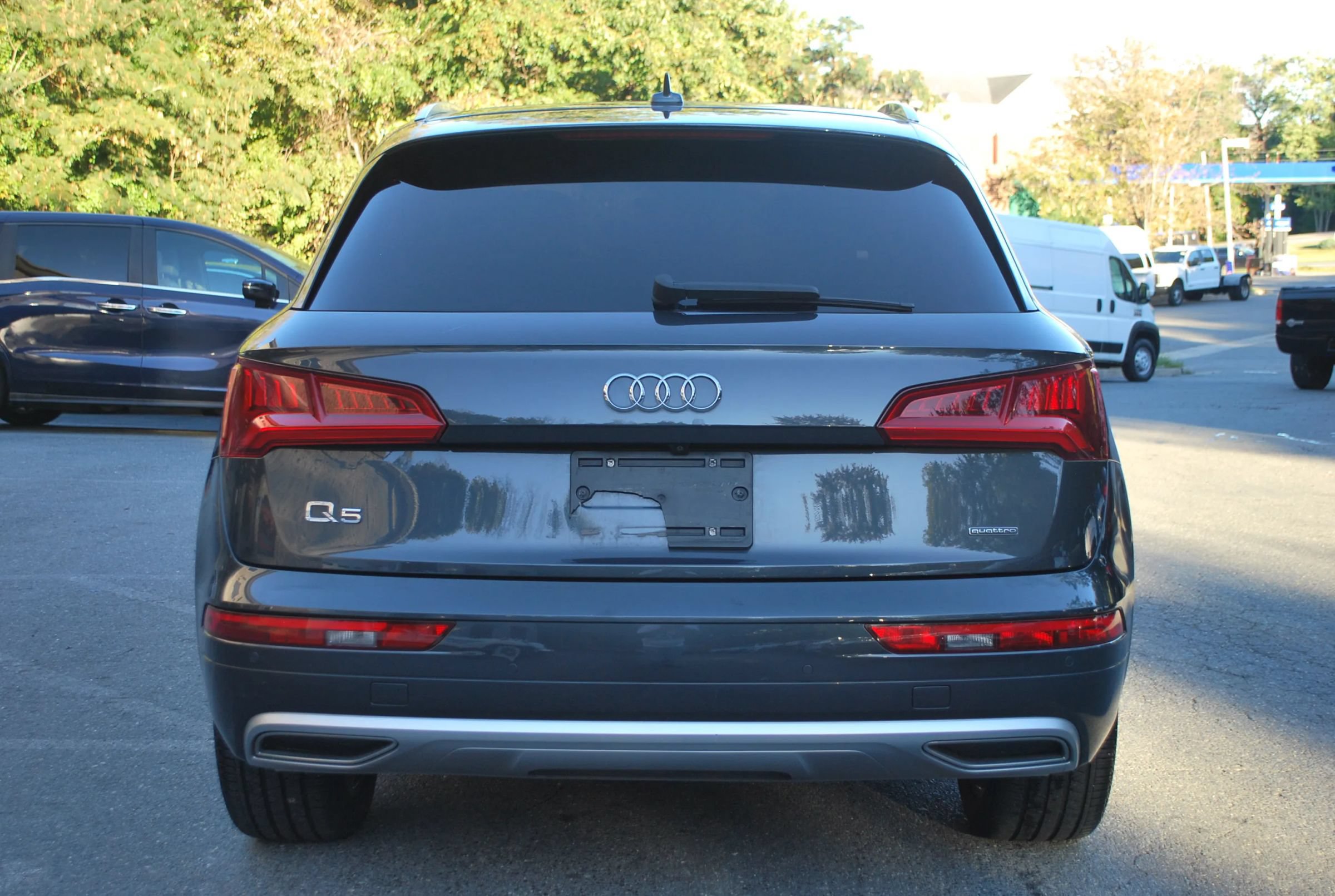 Used 2019 Audi Q5 2.0T Premium Plus w/ Premium Plus Package AWD/4WD image 5