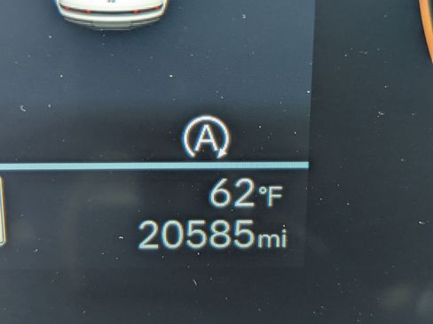 Used 2025 Hyundai Santa Fe SEL image 19