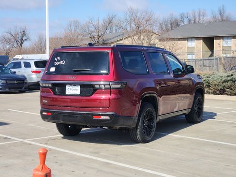 New 2026 Jeep Grand Wagoneer Limited AWD/4WD image 4