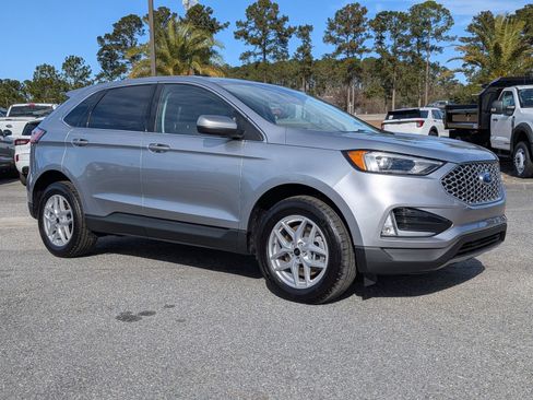 Certified 2024 Ford Edge SEL w/ Convenience Package image 3