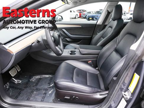 Used 2023 Tesla Model 3 Performance image 14