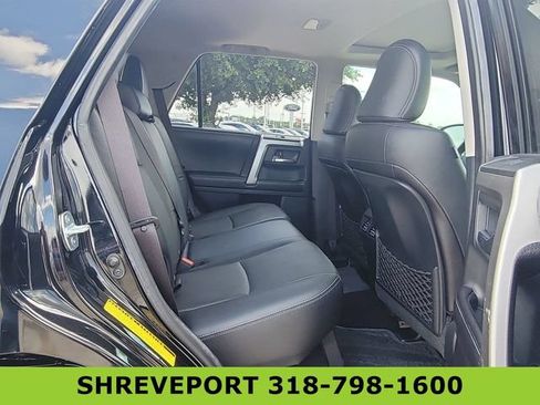 Used 2015 Toyota 4Runner Limited AWD/4WD image 28