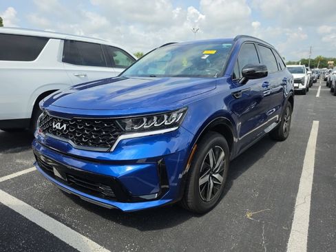 Certified 2023 Kia Sorento EX FWD image 6