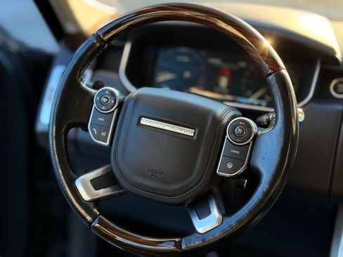 Used 2016 Land Rover Range Rover HSE image 14