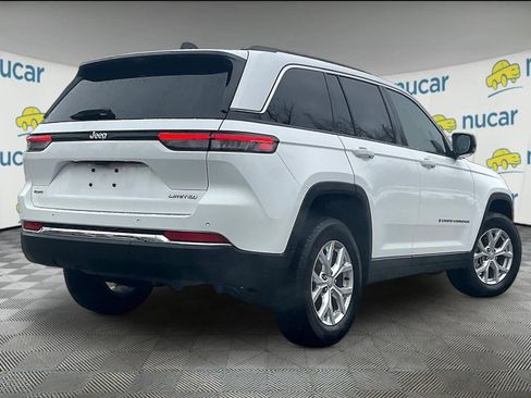 Used 2023 Jeep Grand Cherokee Limited w/ Luxury Tech Group II image 6