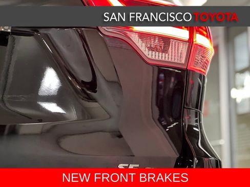Used 2018 Toyota Highlander SE image 10