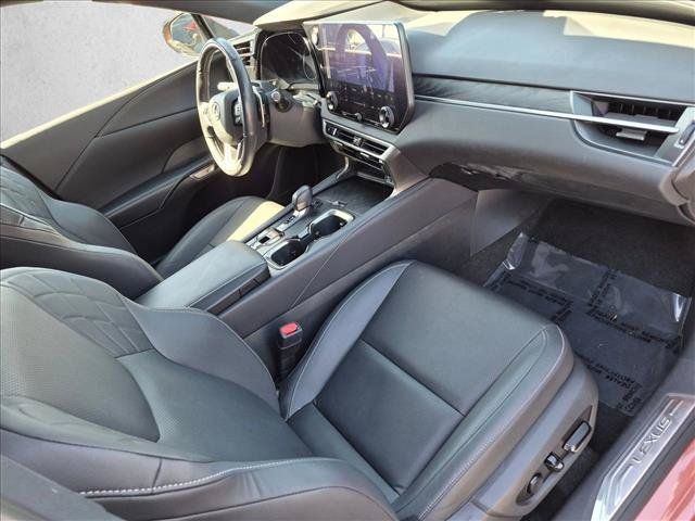 Used 2024 Lexus RX 350 Premium w/ Convenience Package FWD image 22