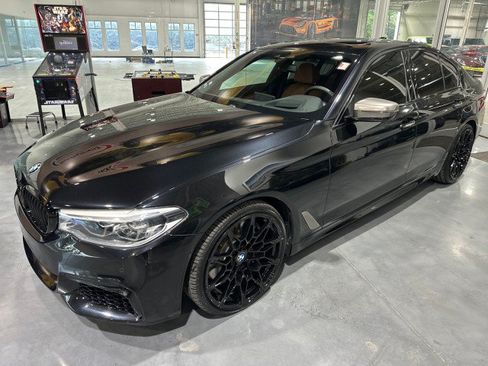 Used 2018 BMW M550i xDrive AWD/4WD image 11