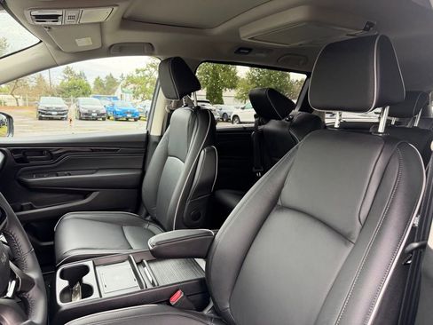 New 2026 Honda Odyssey Touring image 15
