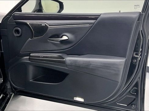 Used 2020 Lexus ES 350 Ultra Luxury image 19