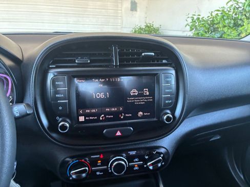 Used 2025 Kia Soul LX w/ LX Technology Package image 20
