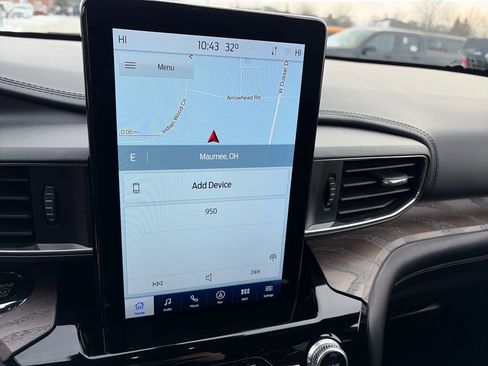 Used 2022 Ford Explorer Platinum image 26