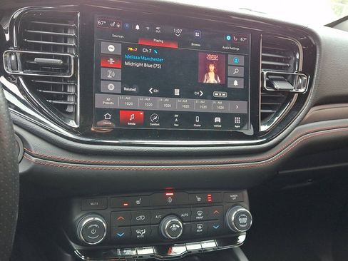 Certified 2023 Dodge Durango R/T w/ Blacktop Package AWD/4WD image 28