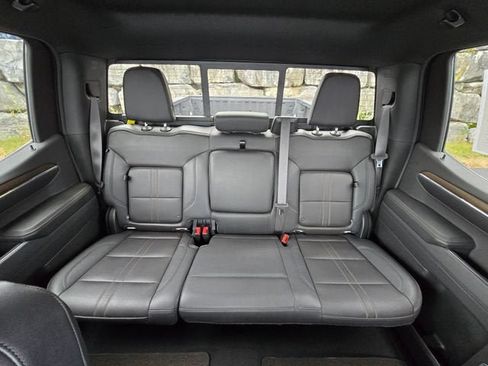 Used 2024 Chevrolet Silverado 1500 High Country w/ Z71 Off-Road Package AWD/4WD image 20