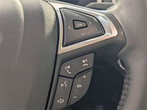 Used 2019 Ford Edge SEL w/ Equipment Group 201A image 17