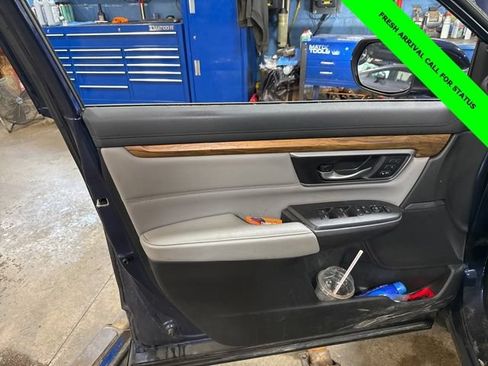 Used 2017 Honda CR-V Touring image 18