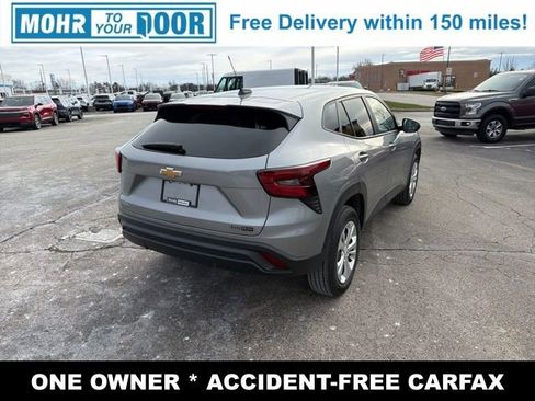 Used 2024 Chevrolet Trax LS w/ Driver Confidence Package image 5