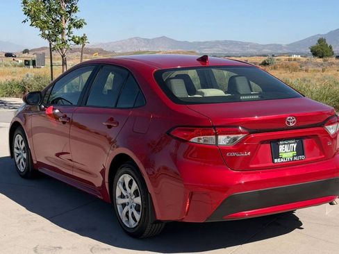 Used 2020 Toyota Corolla LE FWD image 8