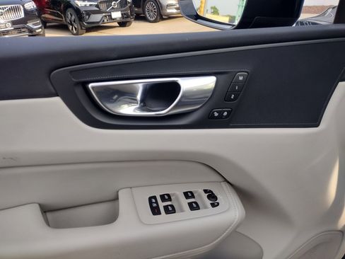 Certified 2025 Volvo XC60 T8 Plus w/ Protection Package Premier image 12