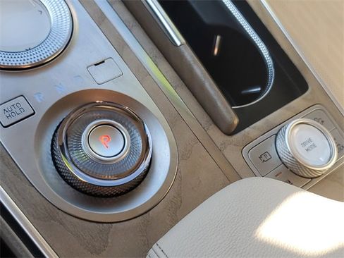 Used 2022 Genesis GV80 2.5T w/ Prestige Package 04 image 30