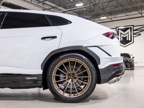 Used 2023 Lamborghini Urus Performante image 20