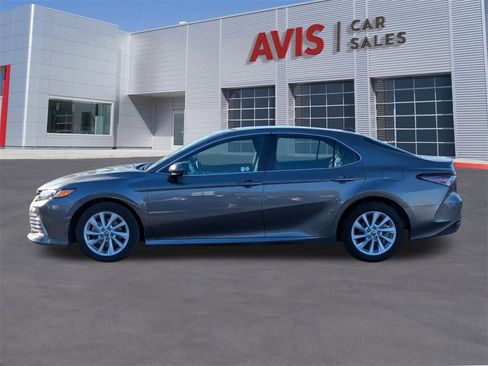 Used 2024 Toyota Camry LE image 2