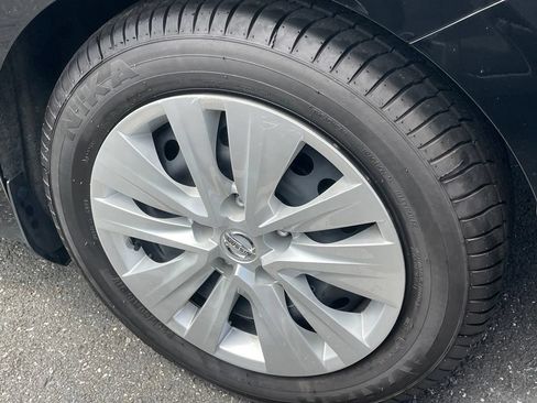 Used 2023 Nissan Sentra S FWD image 27