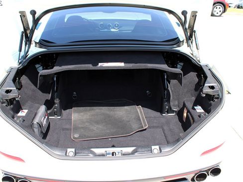 Used 2017 Ferrari California T image 54