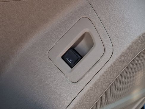 Certified 2023 Volkswagen Atlas SE w/ Panoramic Sunroof Package image 27