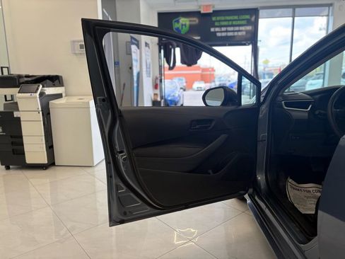 Used 2024 Toyota Corolla LE image 33