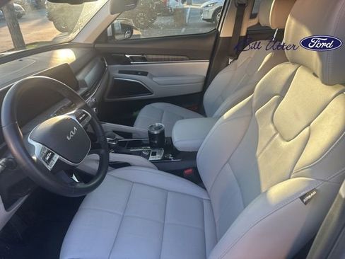 Used 2025 Kia Telluride EX w/ EX Captain's Chair Package FWD image 7