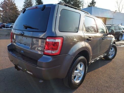 Used 2010 Ford Escape XLT image 4