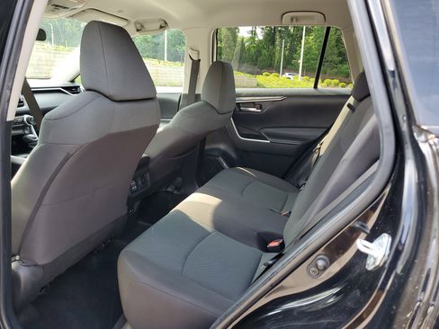 Certified 2024 Toyota RAV4 XLE FWD image 11