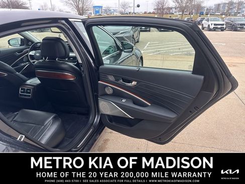 Used 2020 Kia K900 Luxury w/ VIP Package AWD/4WD image 34